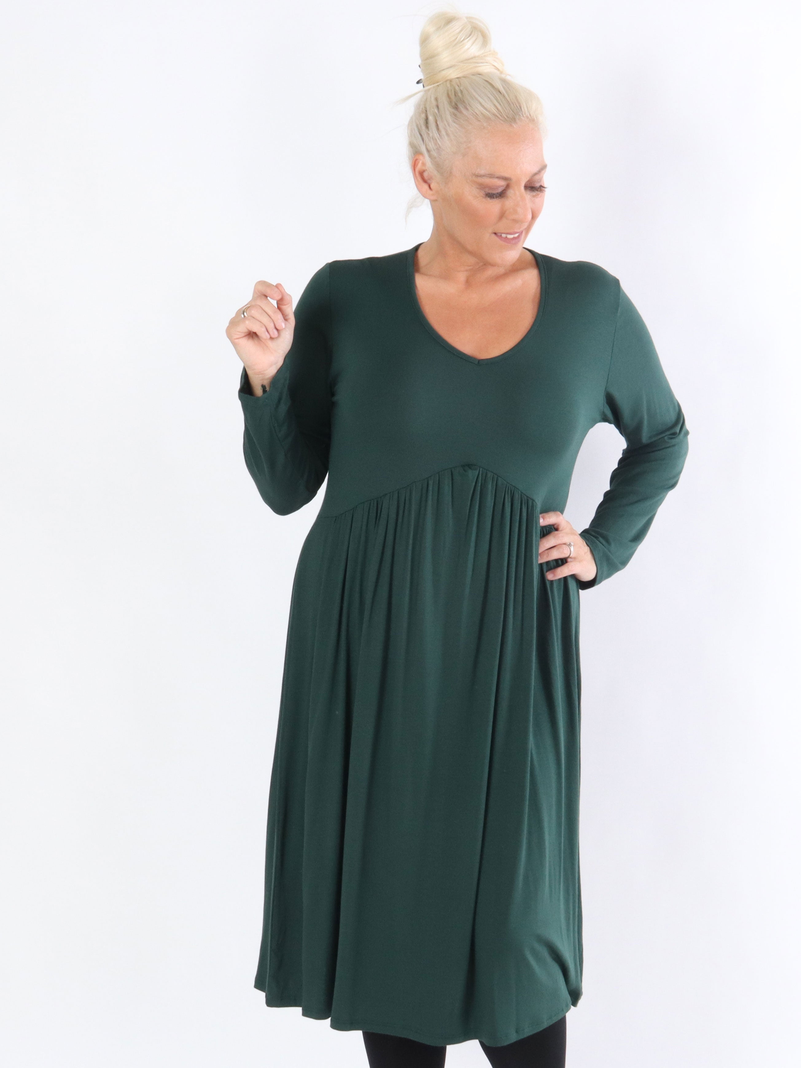 Yolanda - Enkel klänning med sömnad under bröstet